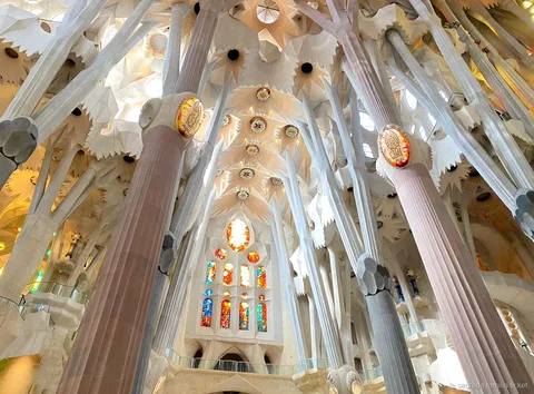 Überblick der Sagrada Familia und Gaudí-Häuser Ganztagestour